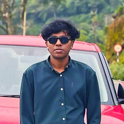 Portrait: Master's Student